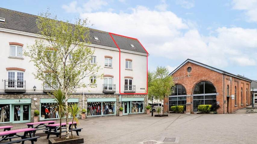 Holiday apartment for 7 people, with balcony in Clifden