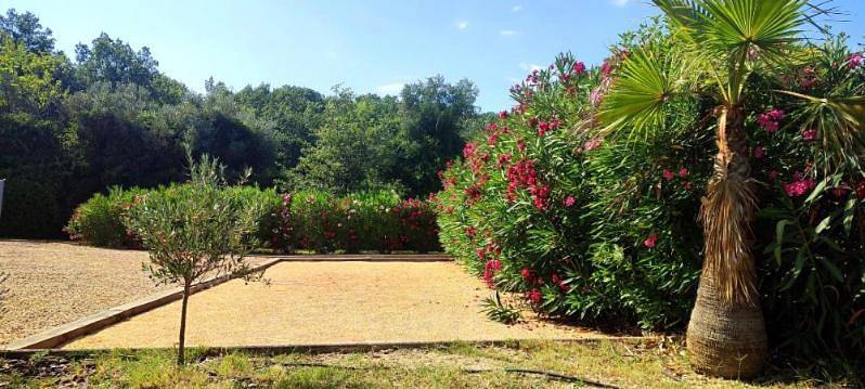 Location de vacances pour 4 personnes, avec vue ainsi que piscine et jardin à Martignargues - 4
