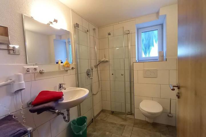 Ganze Wohnung, Ferienhof Metzler 2 Zi. Fewo Brombeere oder Himbeere in Bodnegg, Region Bodensee-Oberschwaben