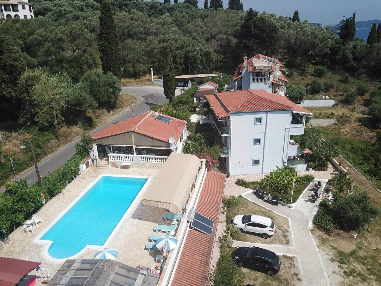 Ολόκληρο το διαμέρισμα, Cosy holiday home in Benitses with outdoor pool in Πέραμα, Κέρκυρα
