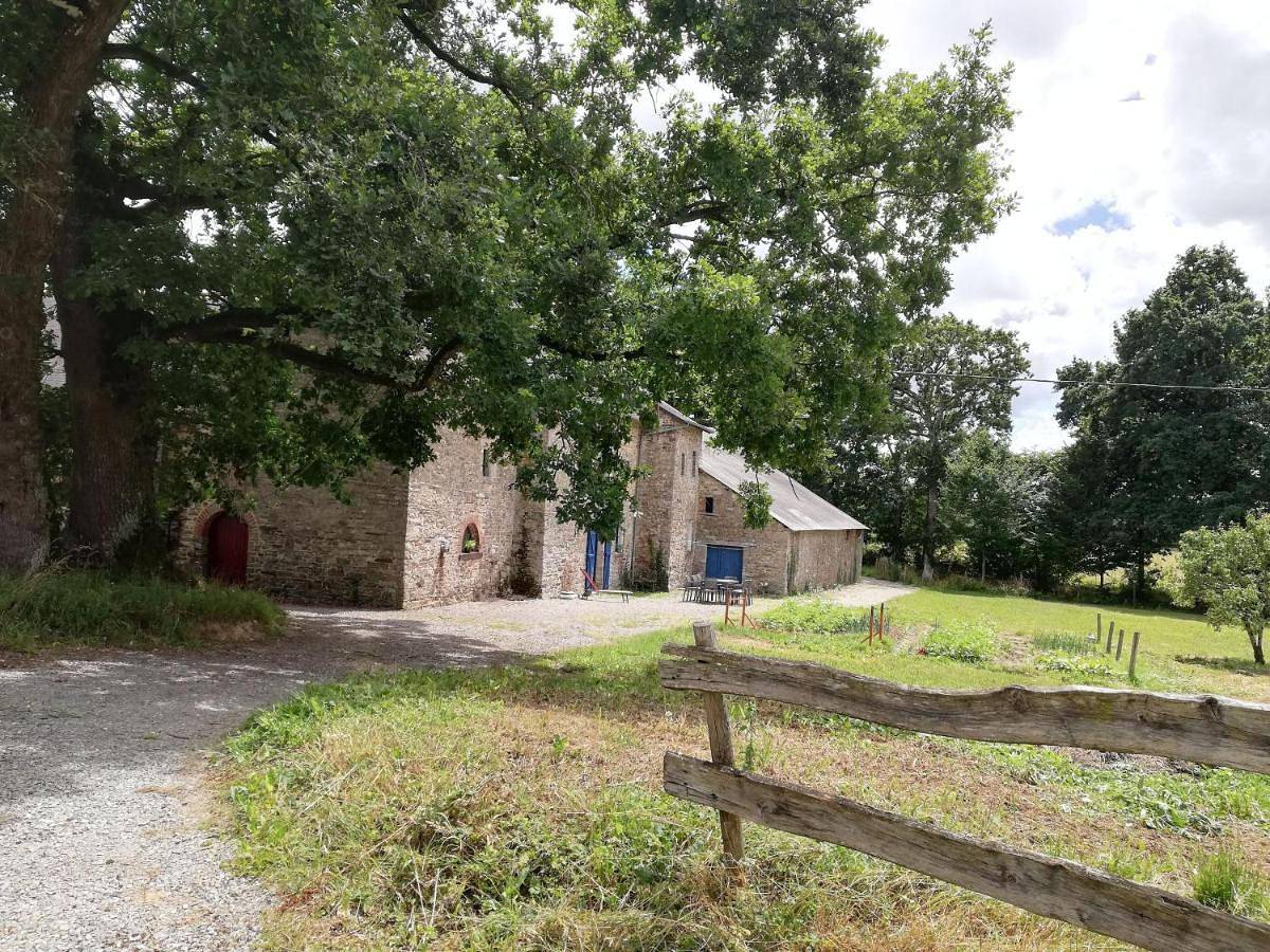 Three-Bedroom House in Crevin, Région de Redon