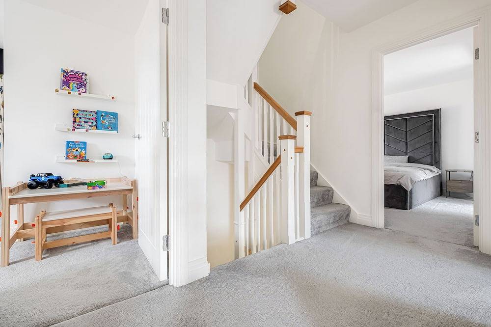 Premium Living Space in Rugby in Churchover, Warwickshire