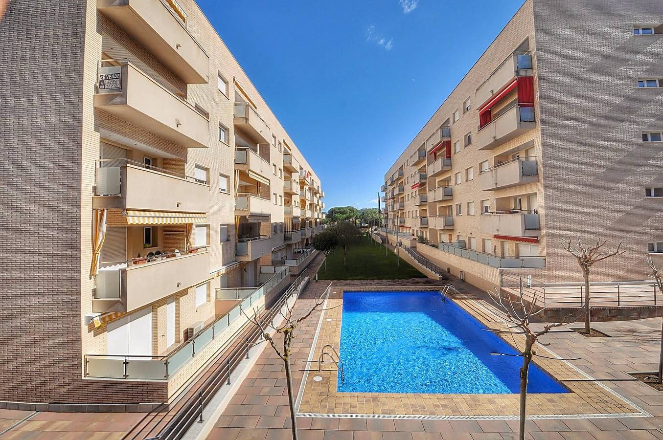 Ganze Wohnung, Аppartement Da -200 м vom Strand entfernt, 4 Schwimmbäder, Wifi in Central Lloret de Mar, Lloret de Mar