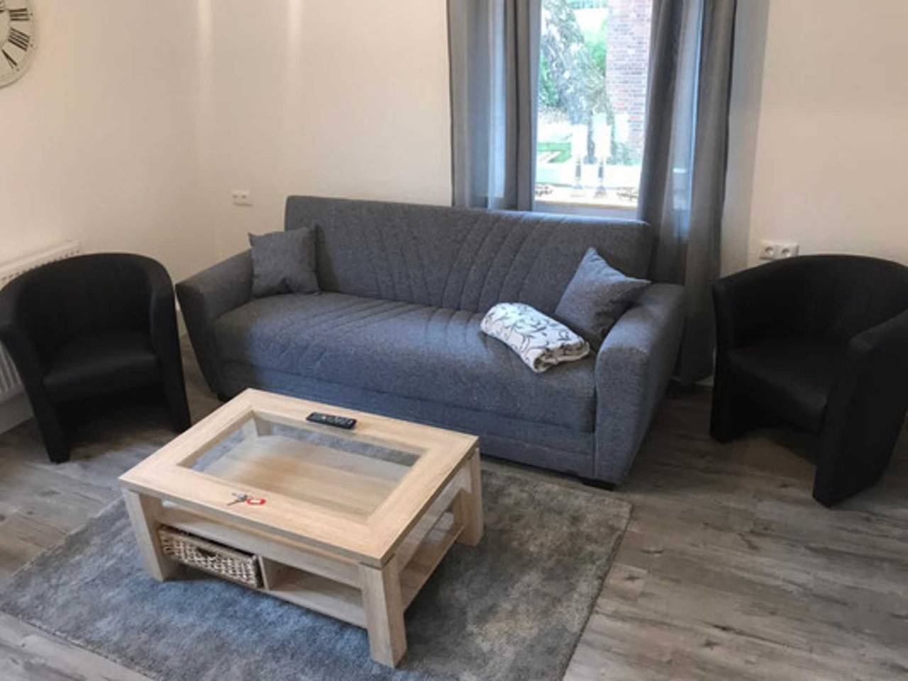 Ganze Ferienwohnung, 090-280 große Ferienwohnung in Voslapp - 090 - 280 große Fewo in Voslapp zentral gelegen in Voslapp, Wilhelmshaven