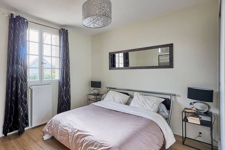 Location de vacances pour 6 personnes, avec jardin à Graye-sur-Mer - 2