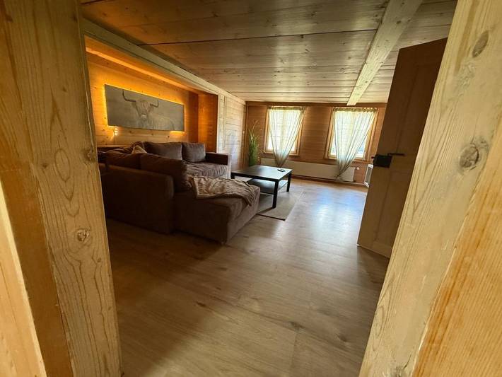 Ferienwohnung für 7 Personen, mit Balkon und Terrasse sowie Ausblick in Matten