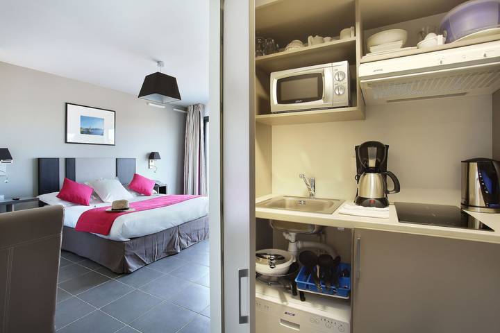 Vacation rental for 2 people, with pets in Marseille
