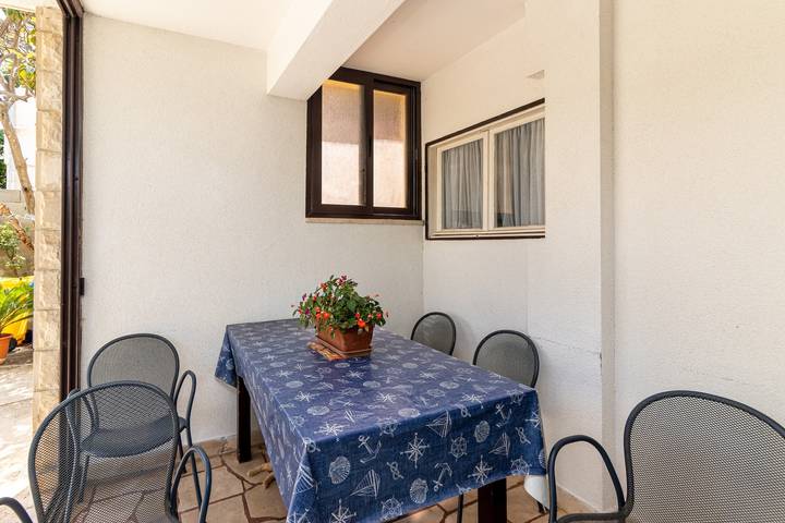 Apartament wakacyjny dla 4 osób, z Balkon/ taras w Supetar