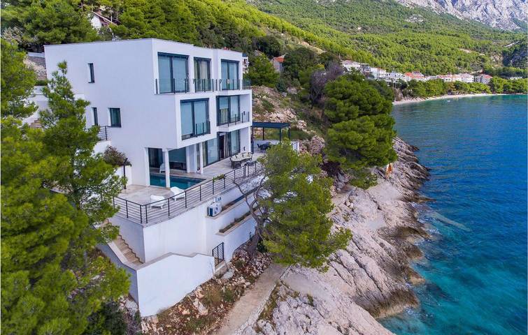 Smještaj za odmor za 14 osoba u Makarska rivijera