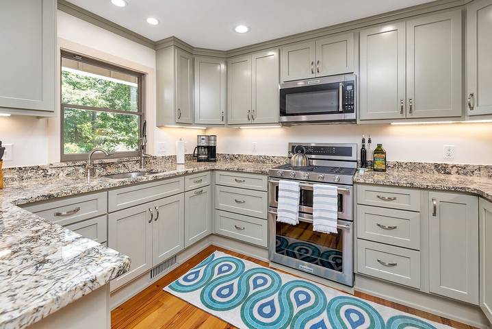 Vacation rental for 10 people, with terrace, with pets in St. Simons Island