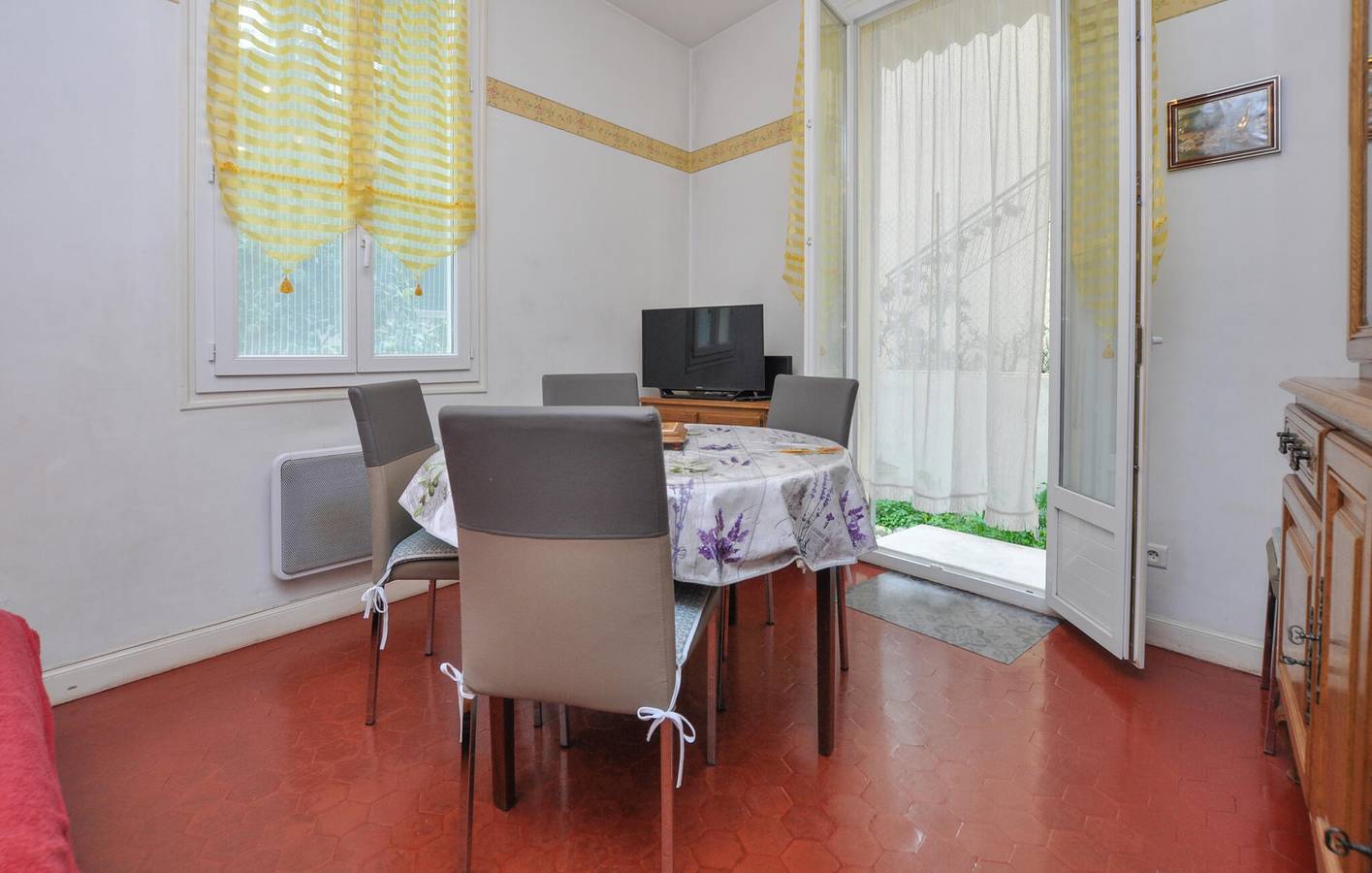 Entire holiday apartment, Riviera Terrace Retreat with Petanque & A/C in Nice (France), Nice region