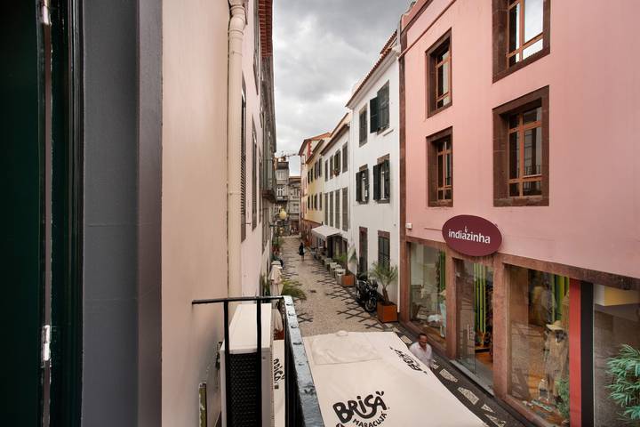 Ganzes Studio, Apartment 'Família Dória Nóbrega Studio' mit Balkon, Wlan und Klimaanlage in Funchal (Sé), Madeira