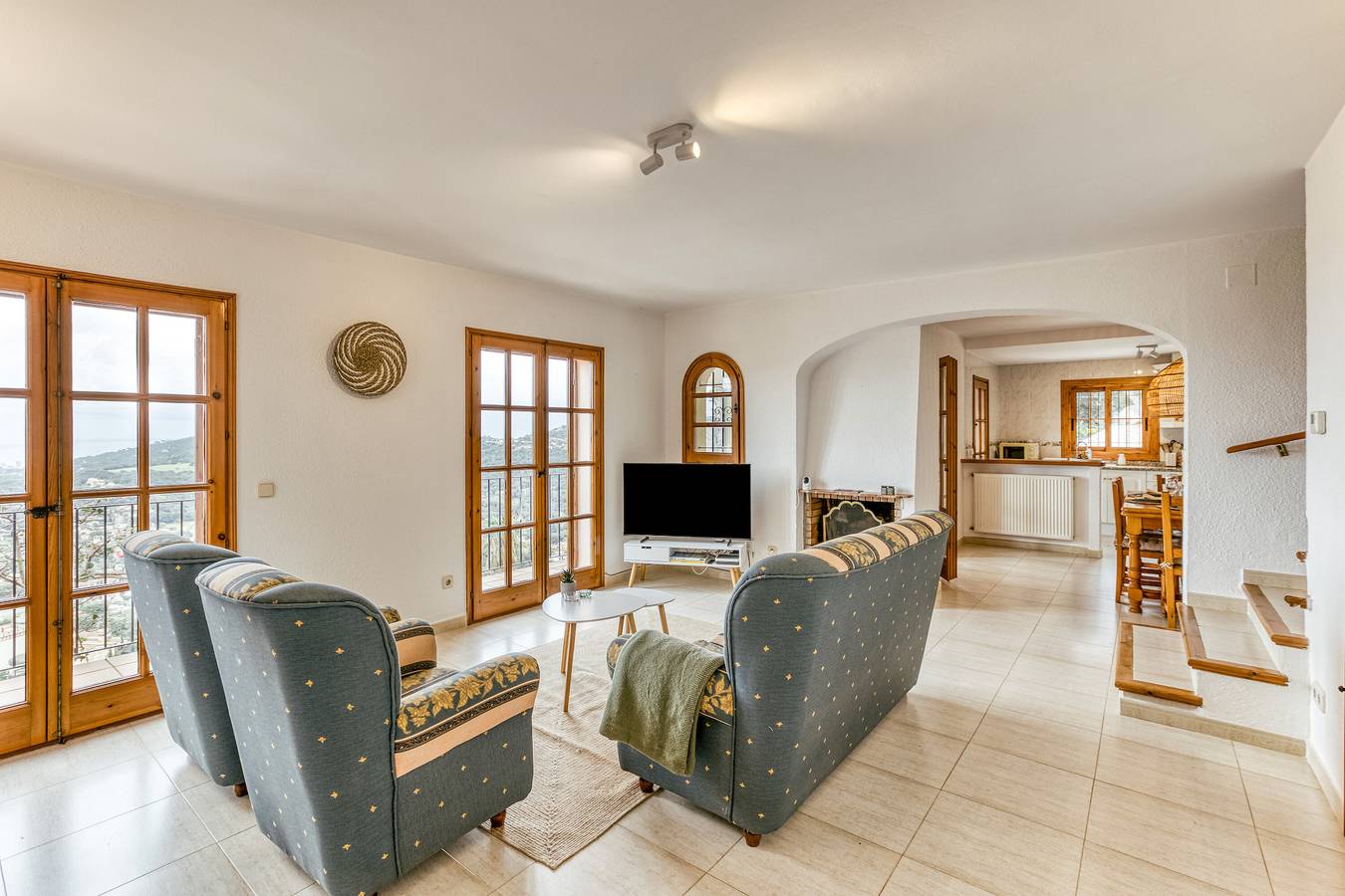 Vakantiehuis 'Q' met Uitzicht op Zee, Wi-Fi en Airconditioning in Cabanyes, Calonge