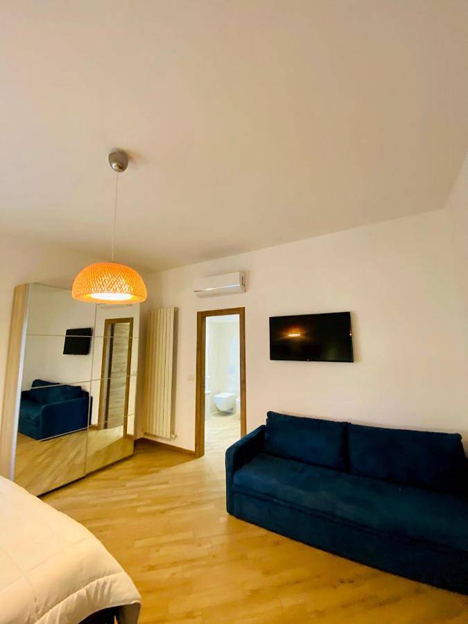 Double Room with Private Bathroom in Spoltore, Provincia di Pescara