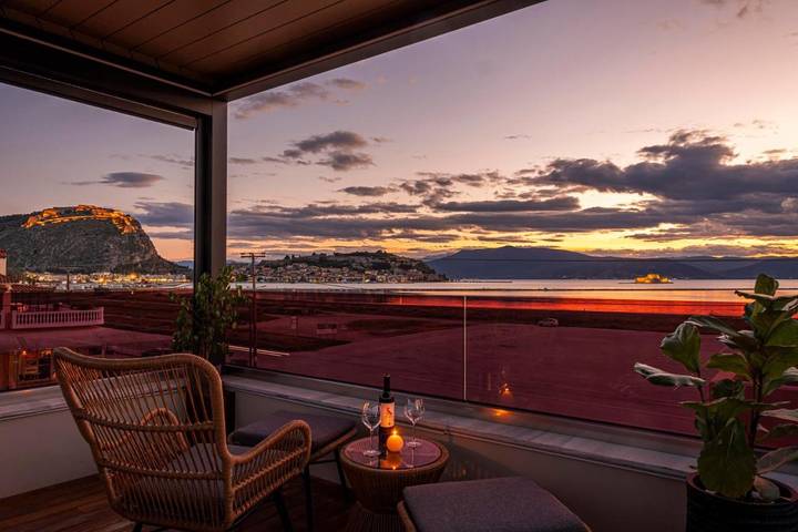 Ferienhaus für 2 Personen, mit Garten und Ausblick in Nafplio