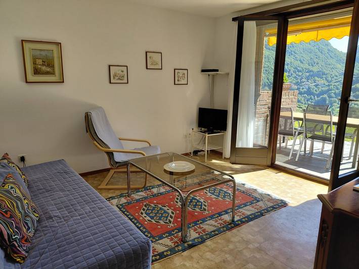 Ganze Wohnung, Casa primavera in Arogno, Luganersee