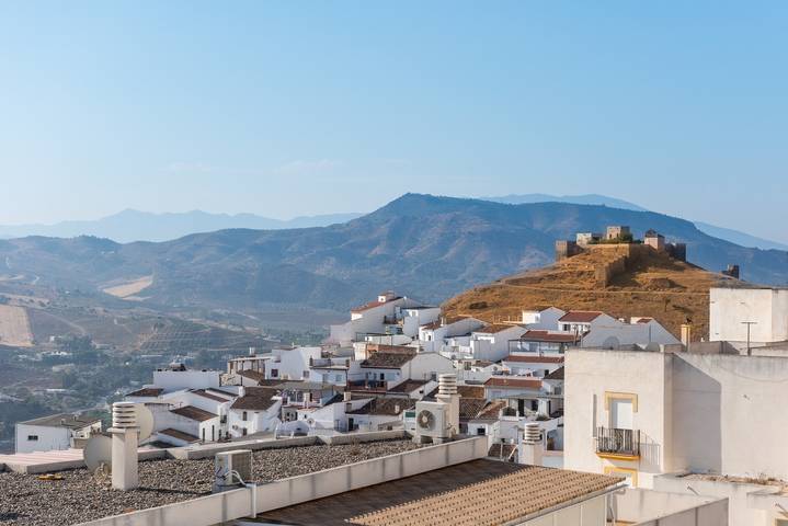 « Ático Guadalhorce » Solarium, 2 terrasses privées, vues sur le val et Wi-Fi in Álora, Cordillera Penibética