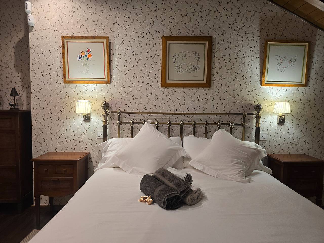 Maison de Vacances 'Un Duplex Con Encanto' avec Vue sur la Montagne, Terrasse Privée et Wi-Fi in Jaca, Pyrénées espagnoles