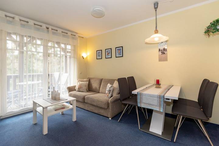 Apartamento entero, Tolle Wohnung an der Ostsee mit Balkon und Pkw Stellplatz - nur 50 m zum Strand! in Kühlungsborn Weststrand, Kühlungsborn