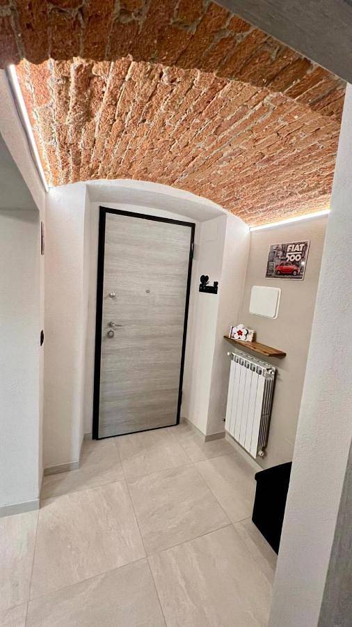 Gîte pour 4 personnes, avec Balcon ainsi que Terrasse et Vue à Dronero