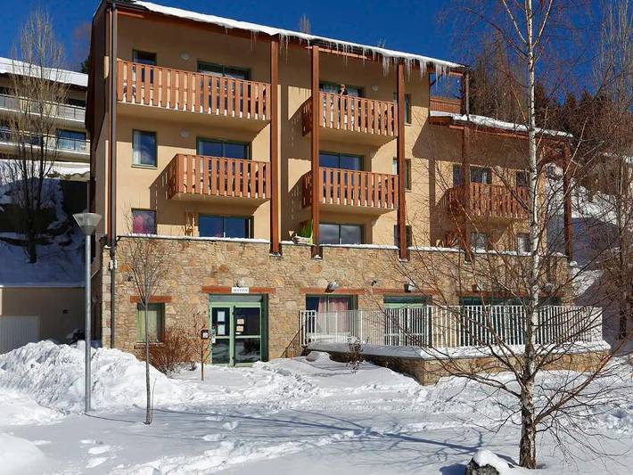 Résidence Goélia Les Chalets du Belvedere - Appartement 4 personnes - G/365_2 Pieces 4 Personnes in Font-Romeu-Odeillo-Via, Parc naturel régional des Pyrénées catalanes