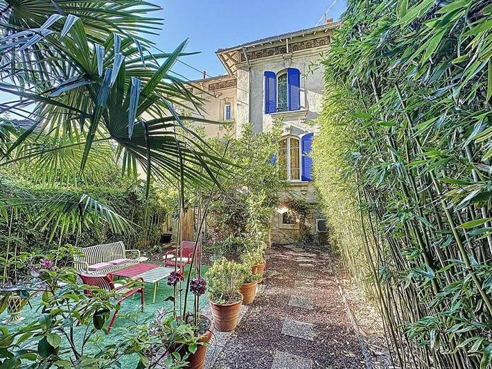 Villa for 6 people, with Terrace and Garden in Avignon