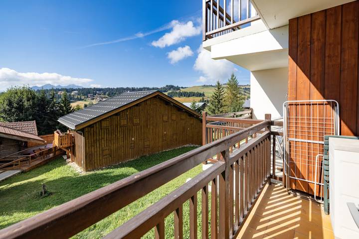Entire apartment, Holiday Apartment "Les Saisies" Ski in/ski Out in Les Saisies, Albertville region