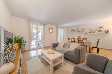 Location de vacances pour 6 personnes, avec terrasse, animaux acceptés à Saint-Clément-de-Rivière