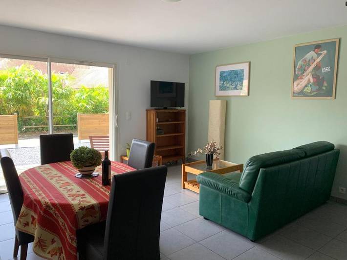 Location de vacances pour 6 personnes, avec Terrasse ainsi que Jardin et Piscine à Serres-Castet - 3