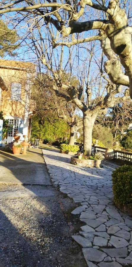 Chambre d’hôte pour 2 personnes, avec jardin ainsi que terrasse et vue