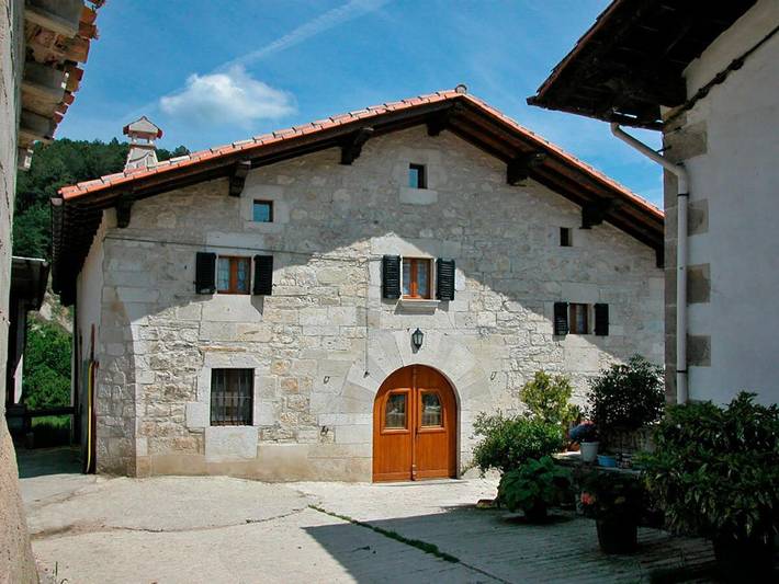 Casa de vacaciones para 20 personas, con jardín y vistas - 1