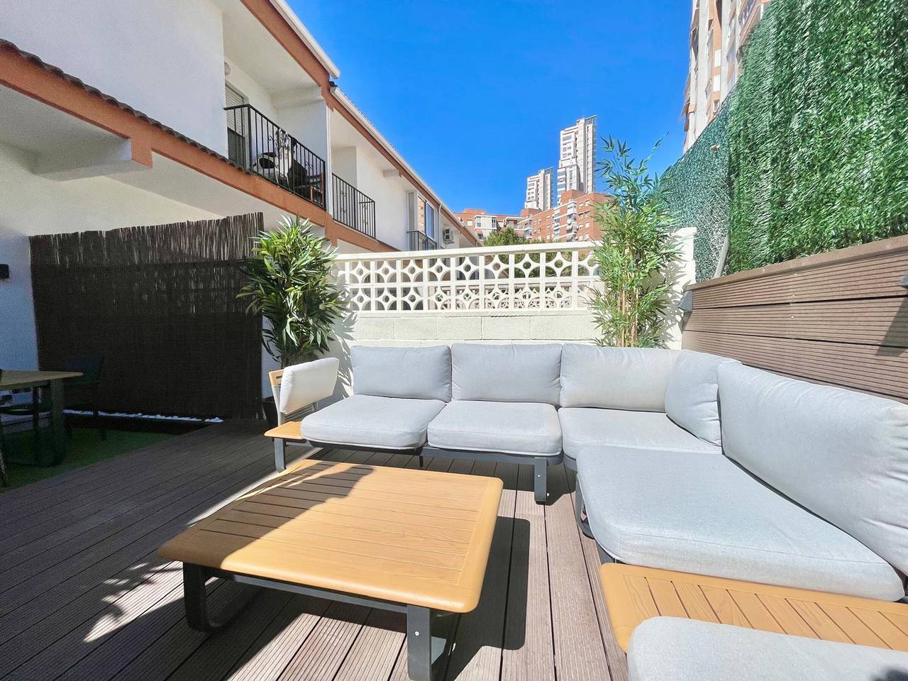 Moderno bungalow, vista al mar, parking - 6 pers. in Benidorm, Costa Blanca