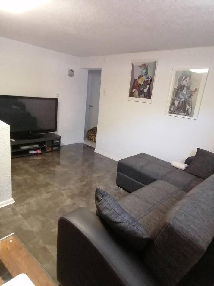 Geheel appartement, Appartement 'Schöne Einliegerwohnung' met wifi in Hechingen, Hohenzollern Radweg Region
