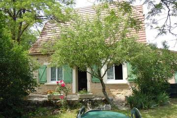 Gîte pour 4 personnes, avec jardin à Caniac-du-Causse