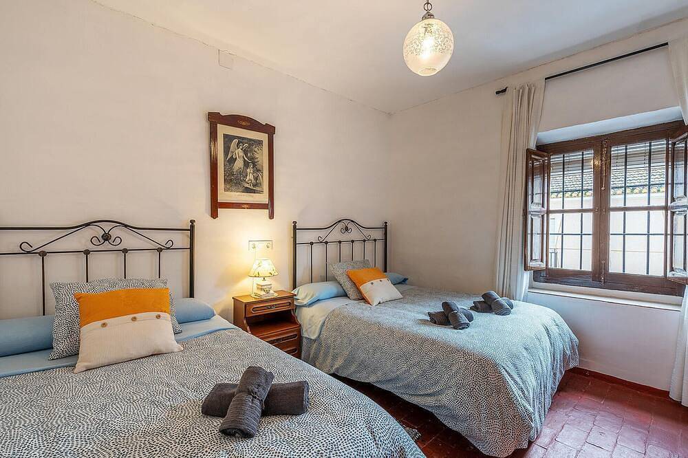 Nice home in Trasmulas, Granada in Trasmulas, Pinos Puente