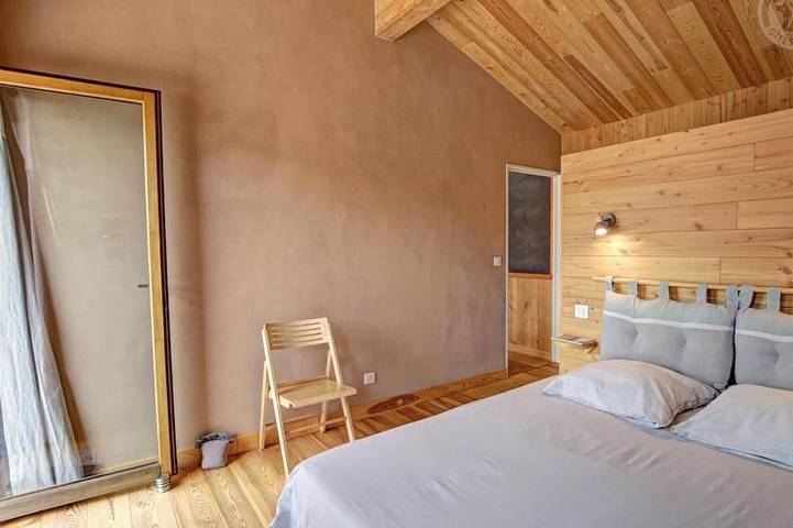 Gîte pour 6 personnes, avec terrasse à Verrières-en-Forez - 4