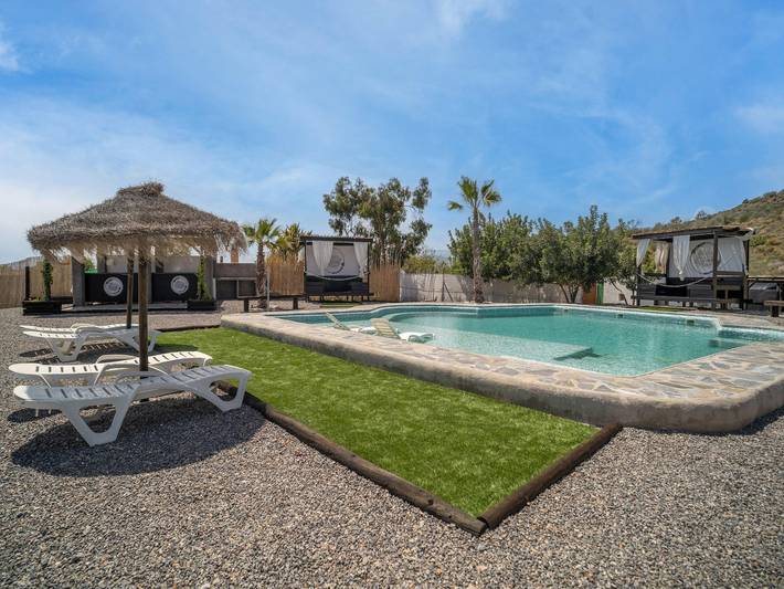 Apartamento para 4 personas, con Terraza y Jardín además de Piscina para niños y Piscina en Andalucía