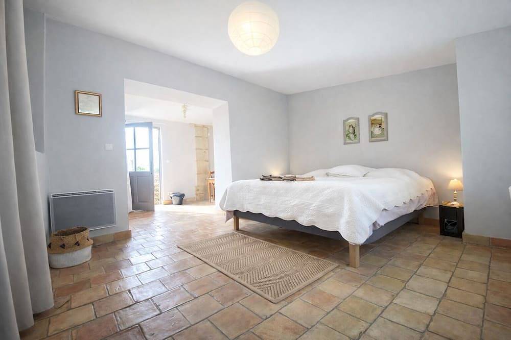 Ganze Wohnung, East Studio – Château Barbebelle Wine Estate Provence in Rognes, Aix-en-Provence und Umgebung
