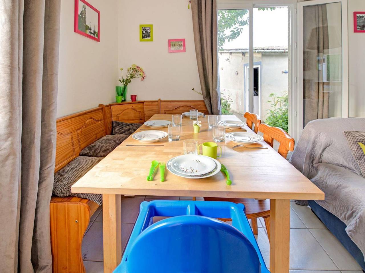 Serene Holiday Home for Family in Normandy with Garden in Saint-Benoît-de-l'Aure, Bayeux und Umgebung