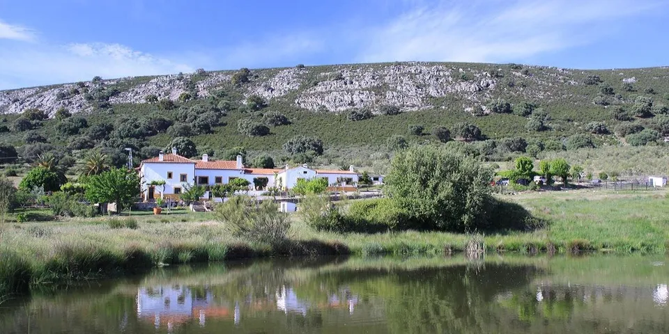 Hotel für 2 Personen, mit Ausblick und Garten sowie Pool und Seeblick - 1