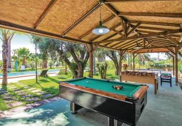 Villa for 20 People in Elche, Valencia Region, Photo 4