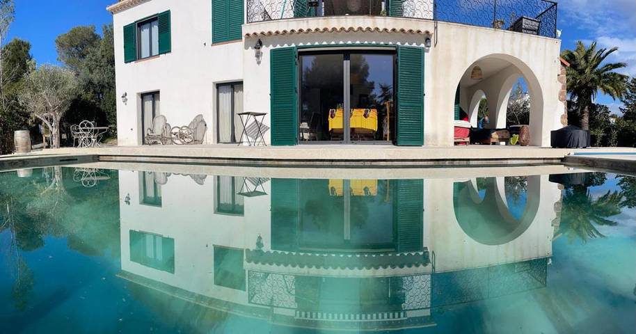 Maison d’hôte pour 6 personnes, avec vue ainsi que piscine et jardin