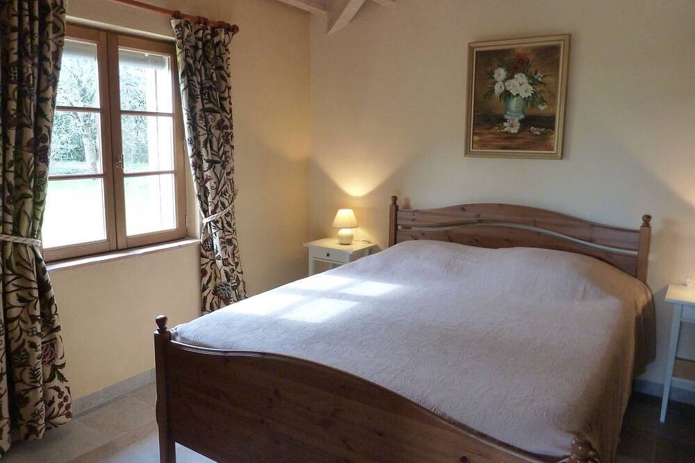 Außergewöhnliches haus, komfortabel und geräumig mit einem ökologischen see. in Lauzerte, Quercy
