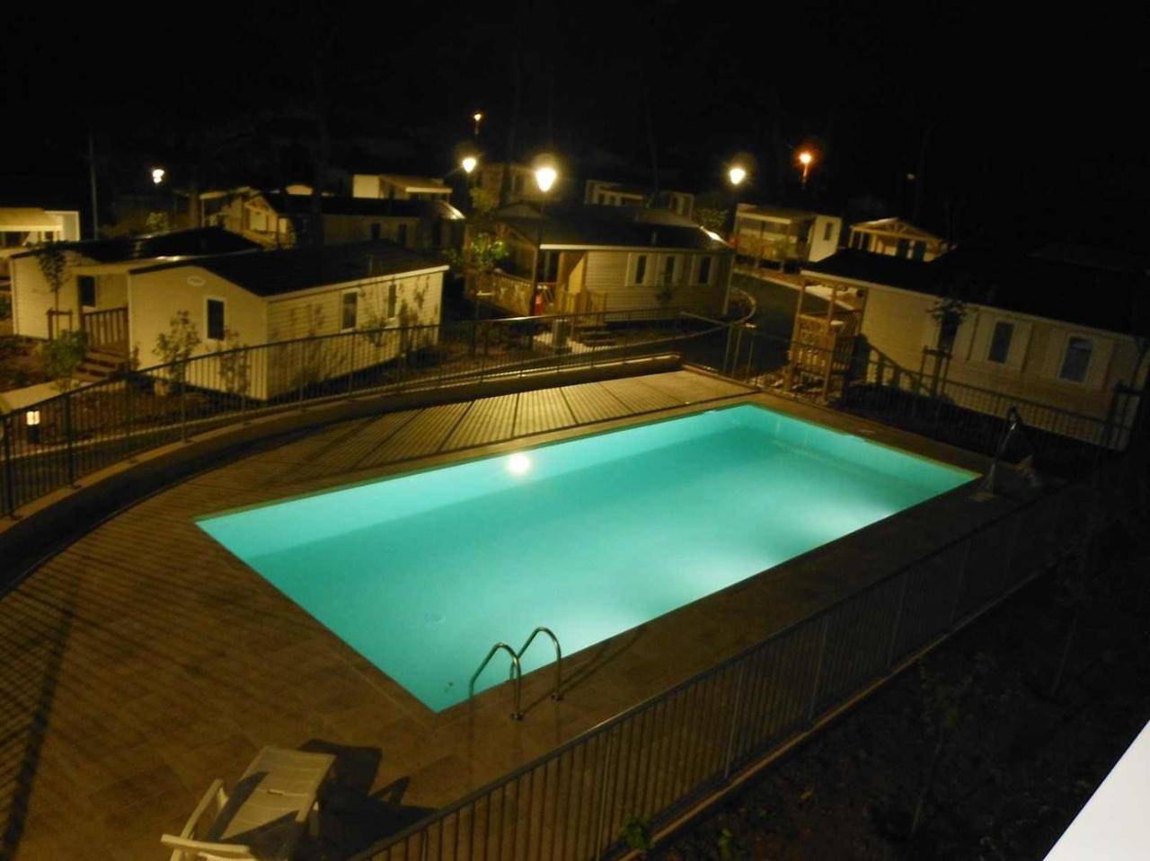 Two-Bedroom Mobile Home - Venus in Boulouris, Saint-Raphaël