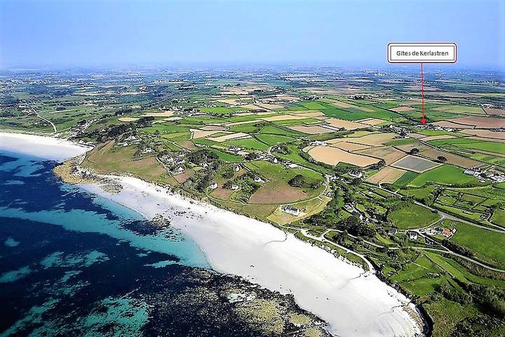 Gîte pour 4 personnes, avec terrasse et jardin à Plouguerneau - 3
