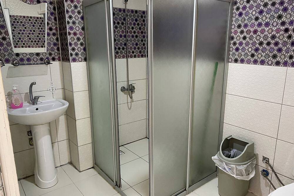 Hotel-Style Rooms in City Center – Comfortable Stay for Business or Leisure in Antalya, Antalya Province