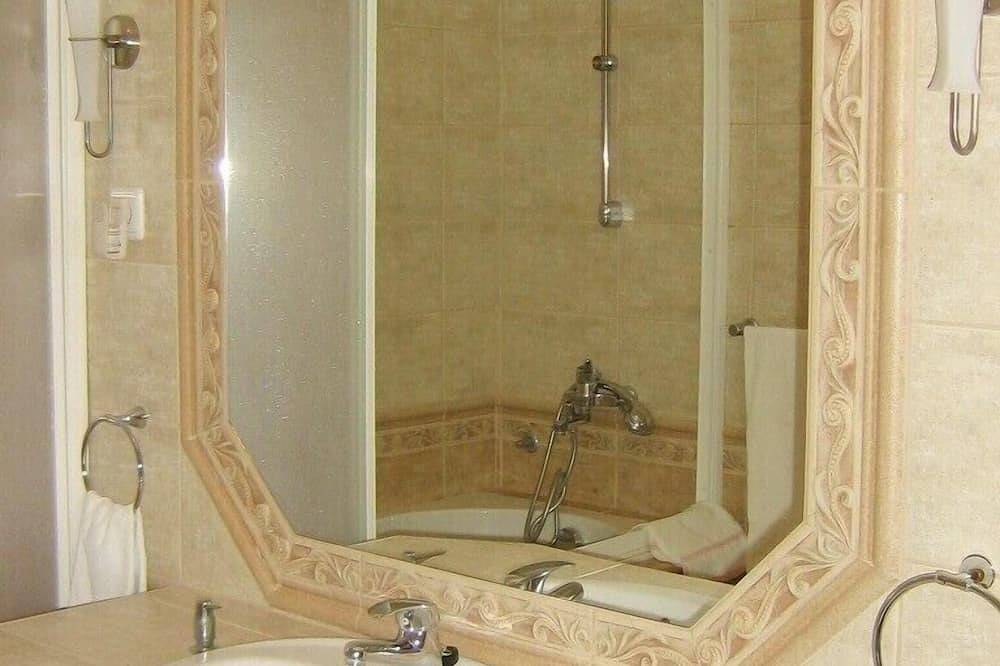 Ganze Wohnung, Ferienwohnungen und Zimmer Niko,, Soline, hr in Mlini, Dubrovnik-Neretva