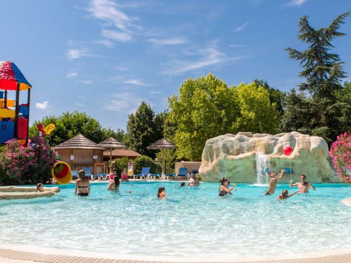 Mobil home pour 6 personnes, avec piscine à Puy-l'Évêque - 4