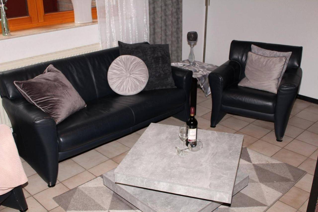 Ganze Wohnung, One-Bedroom Apartment in Marl, Kreis Recklinghausen