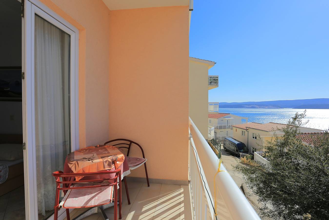Ganze Wohnung, Studio Appartement mit Balkon und Meerblick Stanici, Omis As-2818-a in Stanici, Omis-Riviera